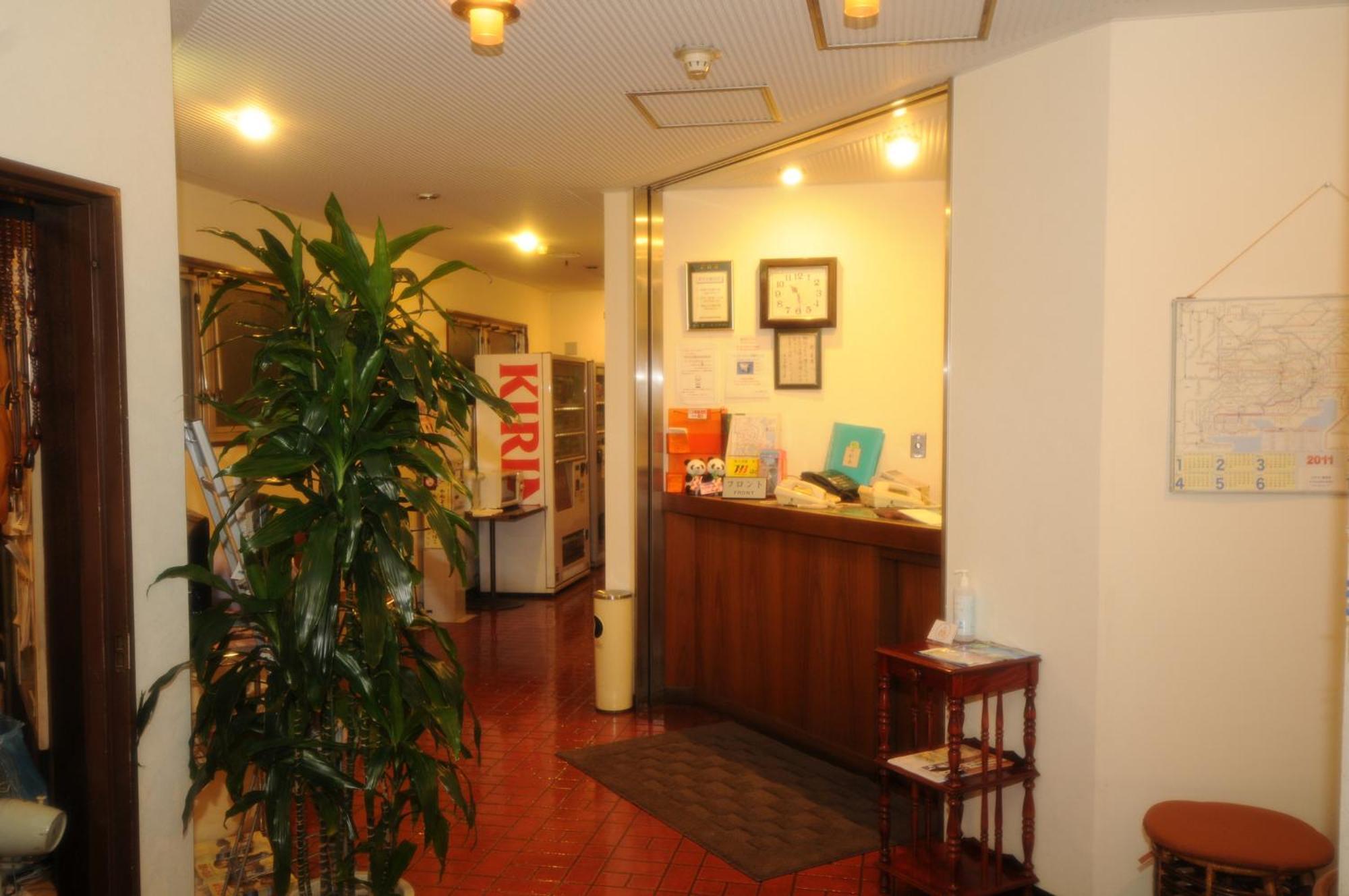 Hotel Kangetsuso — Photos 1